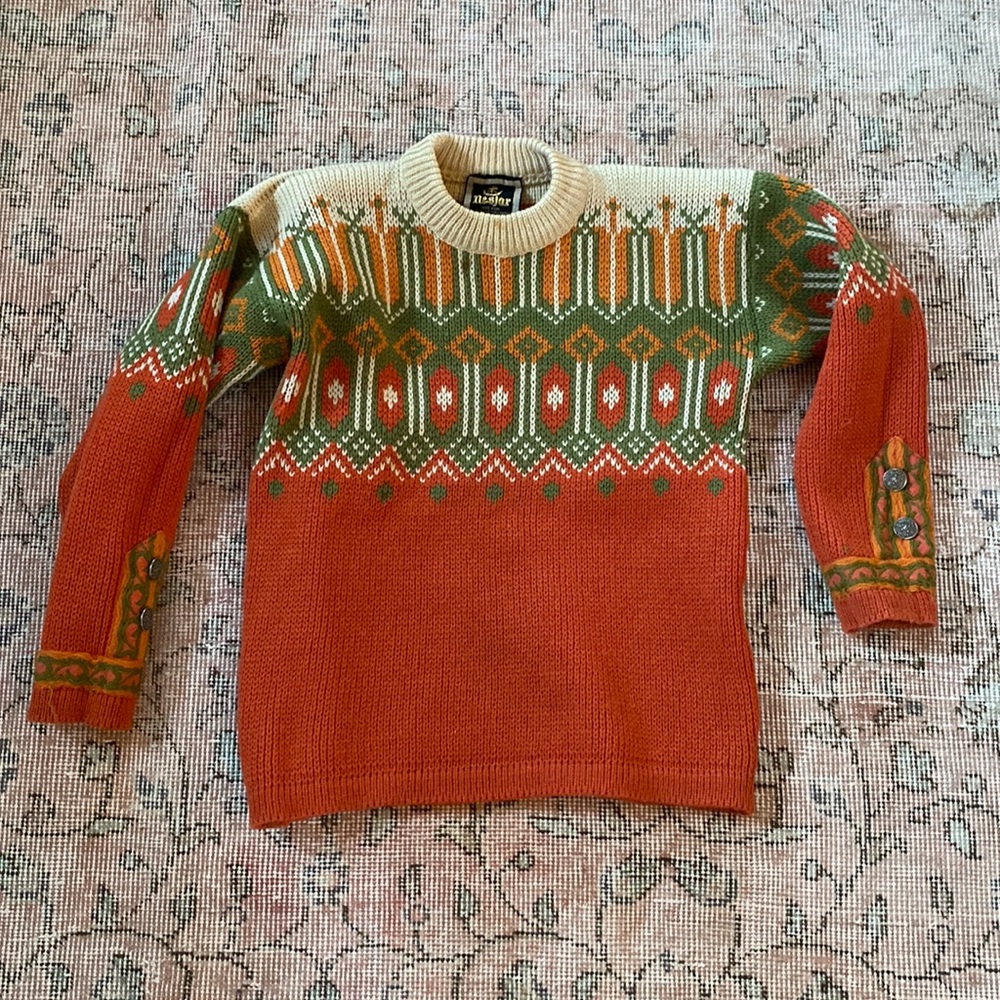 Vintage Norway Nesjar 100% wool small womens sweater